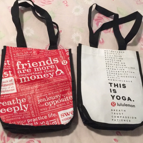 lululemon lunch bag